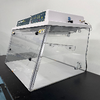 AirClean 600 PCR Workstation image 1